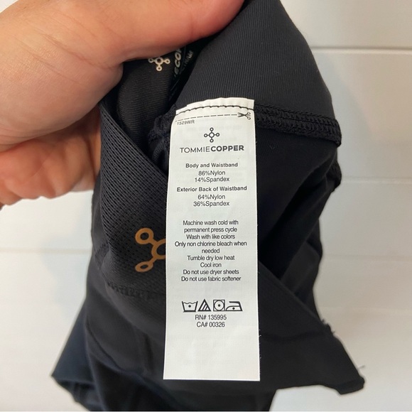 NWTs Tommie Copper | Women’s Lower Back Support Capri In Black Size Medium - Picture 7 of 8